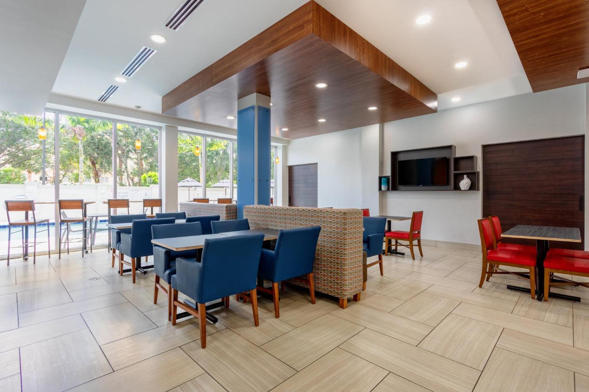 Holiday Inn Express & Suites - Miramar By Ihg Zewnętrze zdjęcie