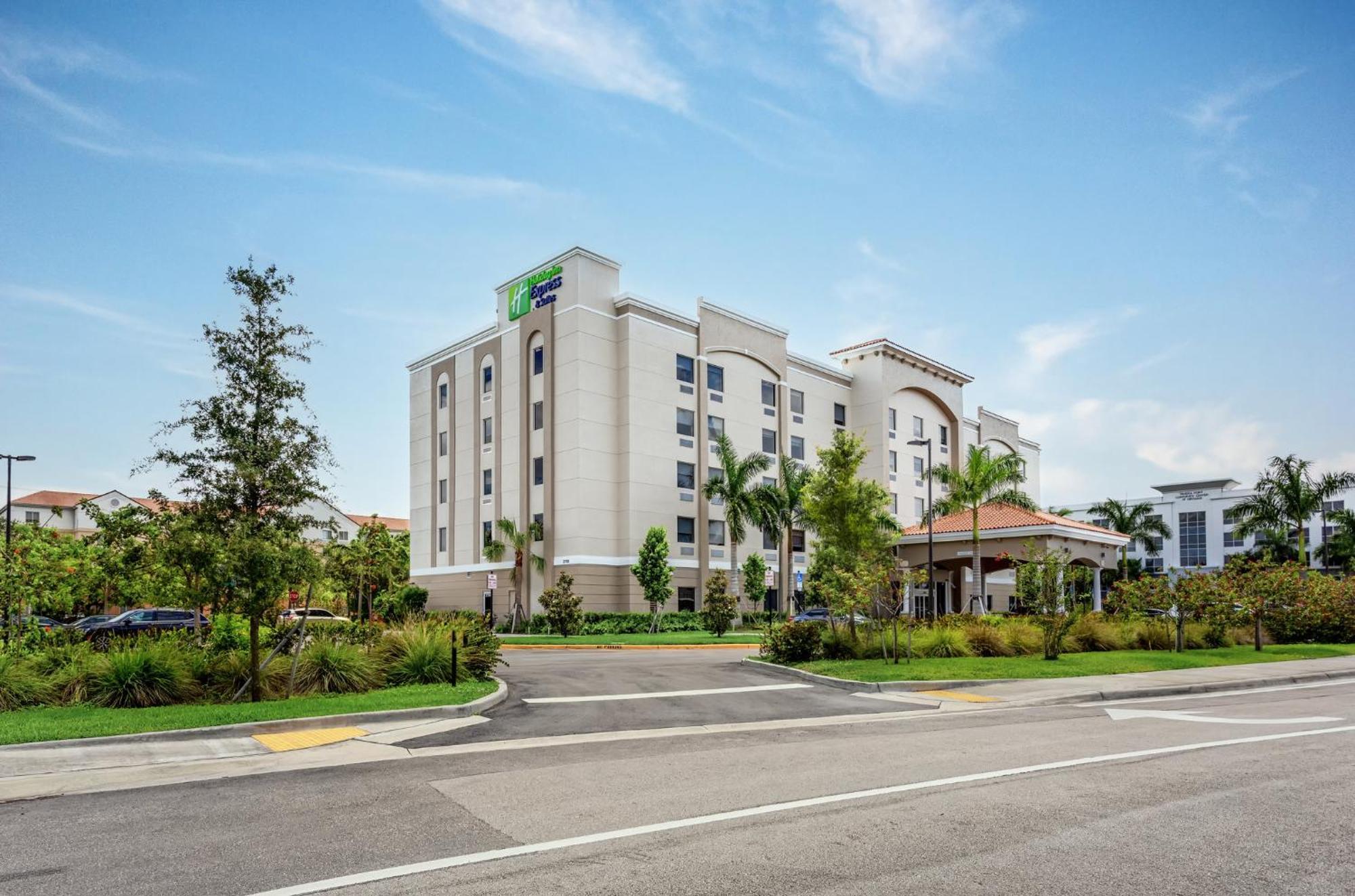 Holiday Inn Express & Suites - Miramar By Ihg Zewnętrze zdjęcie